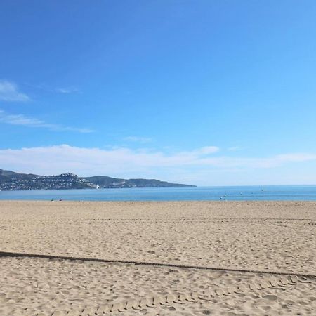 Delta Muga, Piso Muy Cerca De La Playa Lejlighed Empuriabrava Eksteriør billede